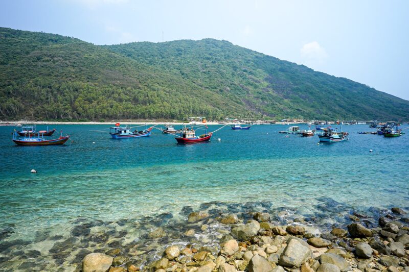 Bích Đầm: Viên ngọc xanh giữa vịnh Nha Trang