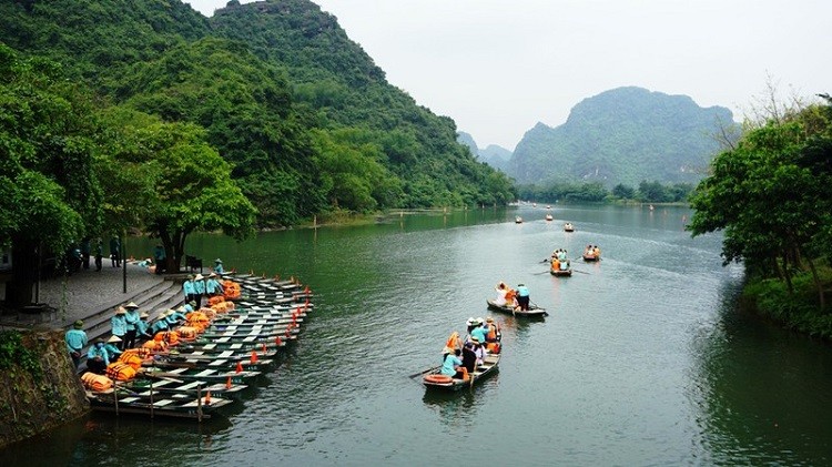 Bai Dinh - Trang An Tour